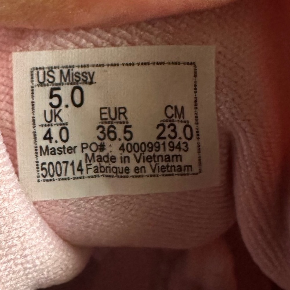 Vans Ward Low Top Canvas Skate Shoes Pink White Women's Size 5 Missy Lightweight - Picture 2 of 12